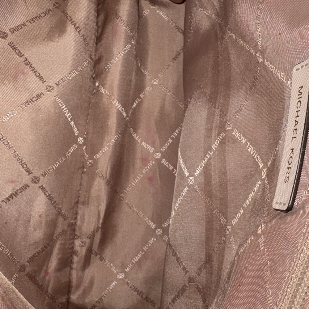 MICHAEL KORS light, beige Saffiano Leather Chain-Handle Tote - Picture 7 of 11